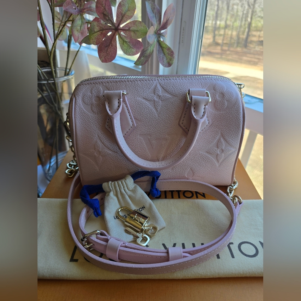 ‼️SOLD‼️Louis Vuitton Speedy Bandouliere 20 Pink Opal Empreinte- Full Inclusion